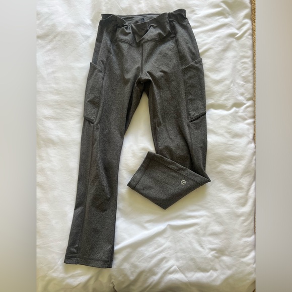 lululemon Align™ High-Rise Crop with Pockets 23" - Picture 2 of 5